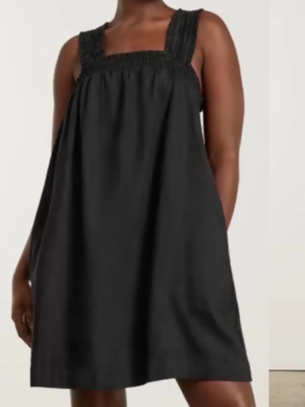 Everlane The Smocked Linen Dress Black Women’s Sz Small 100% Linen Relaxed Mini
